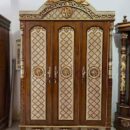 Lemari Pintu 3 Ukiran Antik, lemari pintu 3 ukiran jepara, lemari pakaian pintu 3 kayu jati, lemari pintu 3 jati ukir jepara, lemari pakaian ukiran jati